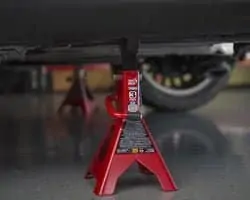 how to put jack stands